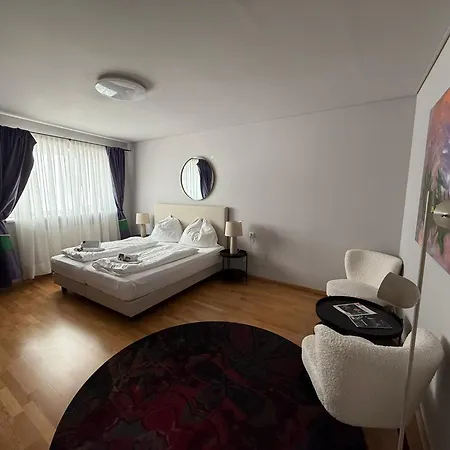 Hotel Der Greif-3